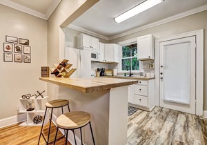 Riverside! Enjoy 5 points & King St.You will love it!