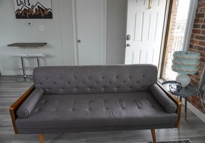 Riverview Loft facing Current River w/Wifi deck and living room faces river