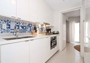 Roami at 250 Collins | Pool | Next to Beach |1 Bed