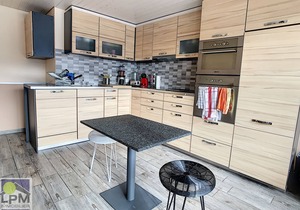 Roc d'Orsay D37-38 A high standing apartment with 3 bedrooms (223sq m) in a nice residence. Situated