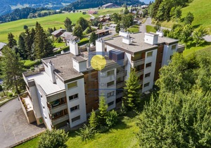 Roc d'Orsay D37-38 A high standing apartment with 3 bedrooms (223sq m) in a nice residence. Situated