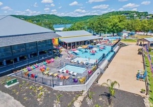 Rock Lane 136 lakefront with resort amenities!
