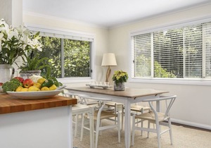 Rockys beach house on the waterfront