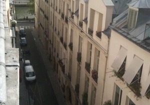Romantic Paris apartment, large 1 bedroom on the chic Ile Saint Louis
