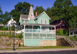 Romeo's Balcony - At the Center of Weirs Beach