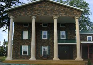 Room #1 We are only 30 min. away from "BASEBALL HALL OF FAME" in Coopers Town .