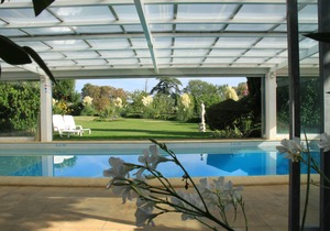 ROOMS, Bordeaux region, wine route, thermal baths, cures.