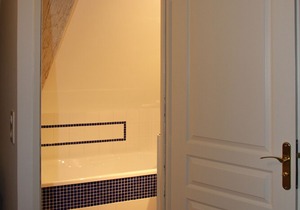 ROOMS, Bordeaux region, wine route, thermal baths, cures.