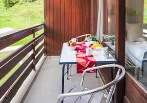 Rosablanche B22 by Interhome