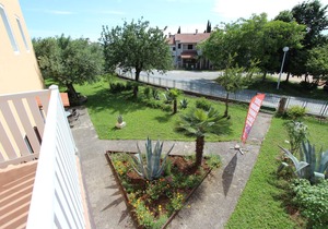 ROSANNA One-Bedroom Apartment with Balcony 4
