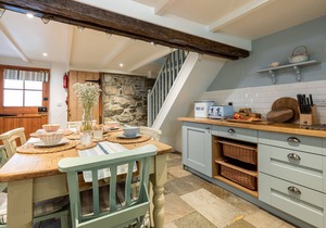 Rose Cottage, a luxury cottage to sleep a family of four in the heart of St Ives, with allocated parking