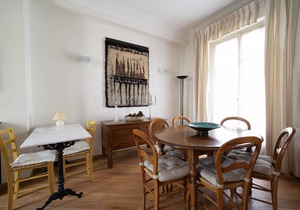 Rossini 1 - a spacious one bedroom apartment in central Nice