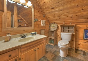 Roux House, Great View, Porch Swing Bed, Hot Tub