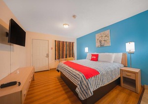 Royal Gateway Motel by OYO