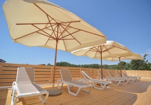 Rubinić A1, 200m to the beach, indoor heated pool, 4 people, free WiFi, parking
