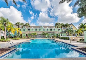 Runaway Beach Club Apartments