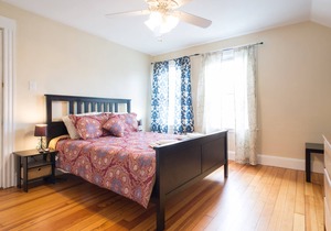 Salem 3rd Floor 3Br Apartment