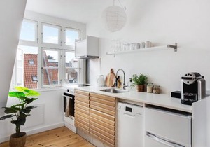 Sanders Saint - Loft One-Bedroom Apartment By the Charming Canals