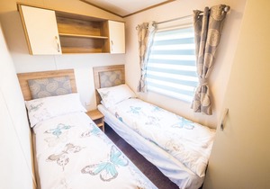 SBL1 - Camber Sands Holiday Park - Sleeps 8 - Enclosed Deck + Private Parking - Central Quiet Plot