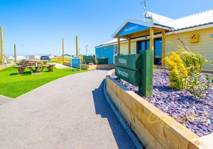 SBL27 - Camber Sands Holiday Park - 2 Bedroom / Sleeps 6 - Private Parking