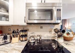 Sea Colony Ocean 3rd-floor condo with elevator & gym