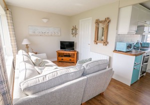 SEA VIEW, country holiday cottage in Walcott