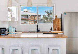 Seagull Ave - Near Chiton Surf Beach