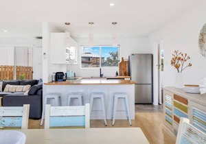 Seagull Ave - Near Chiton Surf Beach