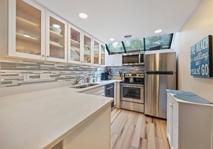 SeaPines, On site pool, Walk to Beach Club, Pet Friendly, Golf Views