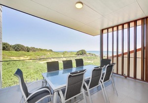 Seas the Day, 41B Ocean Avenue