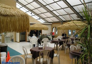 Seaside Camping Resort Cottage 9