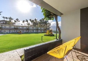 Seaside Gem! 4 Pet-Friendly Units, Minutes to Maui Tropical Plantation!