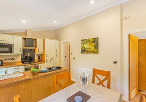 Semi-detached deluxe lodge offering the perfect romantic retreat for couples.