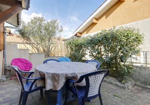 Semi-detached house 300m from the beaches, Biscarrosse Beach, for 4 people