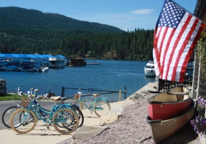 Serenity - 2 Bedroom and Loft 2 Bath Parkside Bungalow