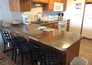 Shores #48: 3 BR / 2 BA Sleeps 8
