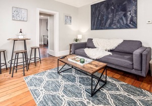 Short North- 53 1/2 -- LOVELY SHORT NORTH 2BR APARTMENT l FREE P