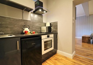 Signature - Linden Cottage Room 1