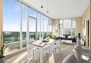 Simply Comfort. Trendy 2Br Apartment Downtown Parking