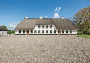 Six-Bedroom Holiday Home In Haderslev