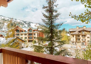 Ski-in/out condo w/mountain views, shared hot tub & pool & Club Solitude access!