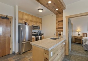 Ski-in/Ski-out 2Bed 2Bath Sunstone Lodge Condo at Little Eagle Express