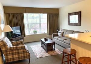 Ski On Off 1BR Suite 1st Flr Sleeps 4 Jiminy Peak