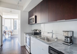 Sleek Downtown Bellevue Studio w/Gym, W/D, near shops, by Blueground