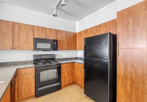 Sleek Downtown Bellevue 2BR w/W/D & Storage, near Shops, by Blueground