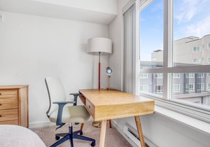 Sleek Downtown Bellevue 2BR w/W/D & Storage, near Shops, by Blueground