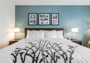 Sleep Inn and Suites West Des Moines near Jordan Creek