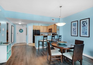 Snowbird Special! Relax in Style at Palms 2613 – Monthly Winter Rates 🌴