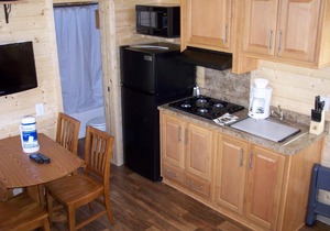 Snowflower Camping Resort Cottage 5