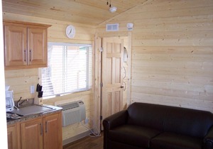 Snowflower Camping Resort Cottage 5